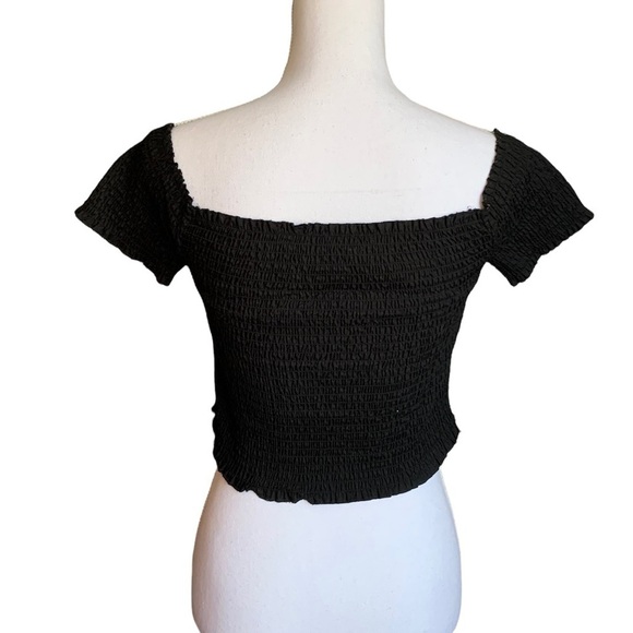 Ambiance On or Off Shoulder smocked Short sleeve Tie Front crop top Size M - Picture 3 of 15